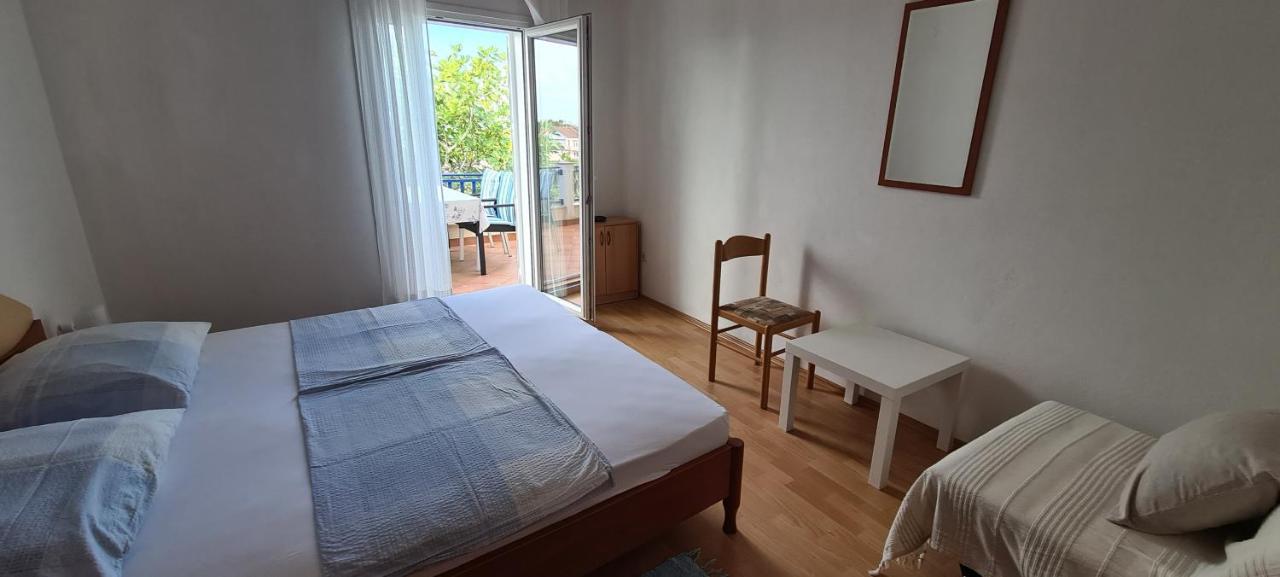 Adria Arba Apartments Rab Town Bagian luar foto