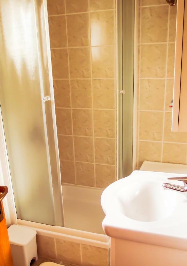 Adria Arba Apartments Rab Town Bagian luar foto